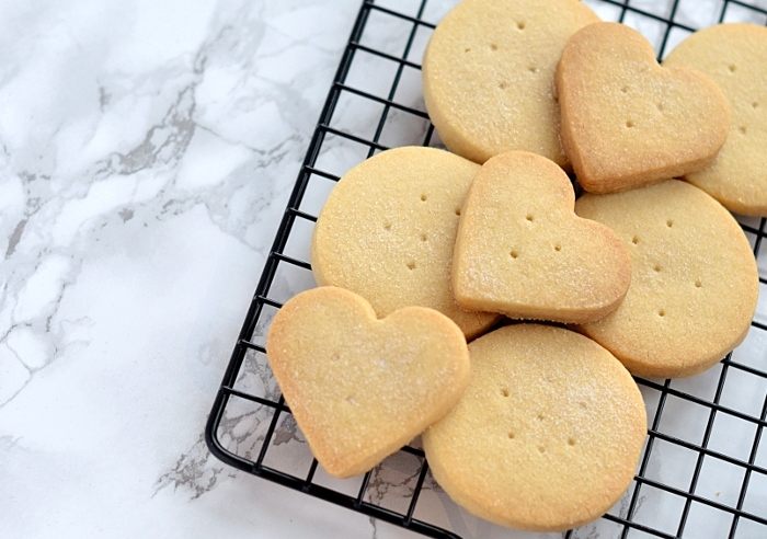 Classic Scottish Shortbread for your Christmas Cookie Tray - 31 Daily