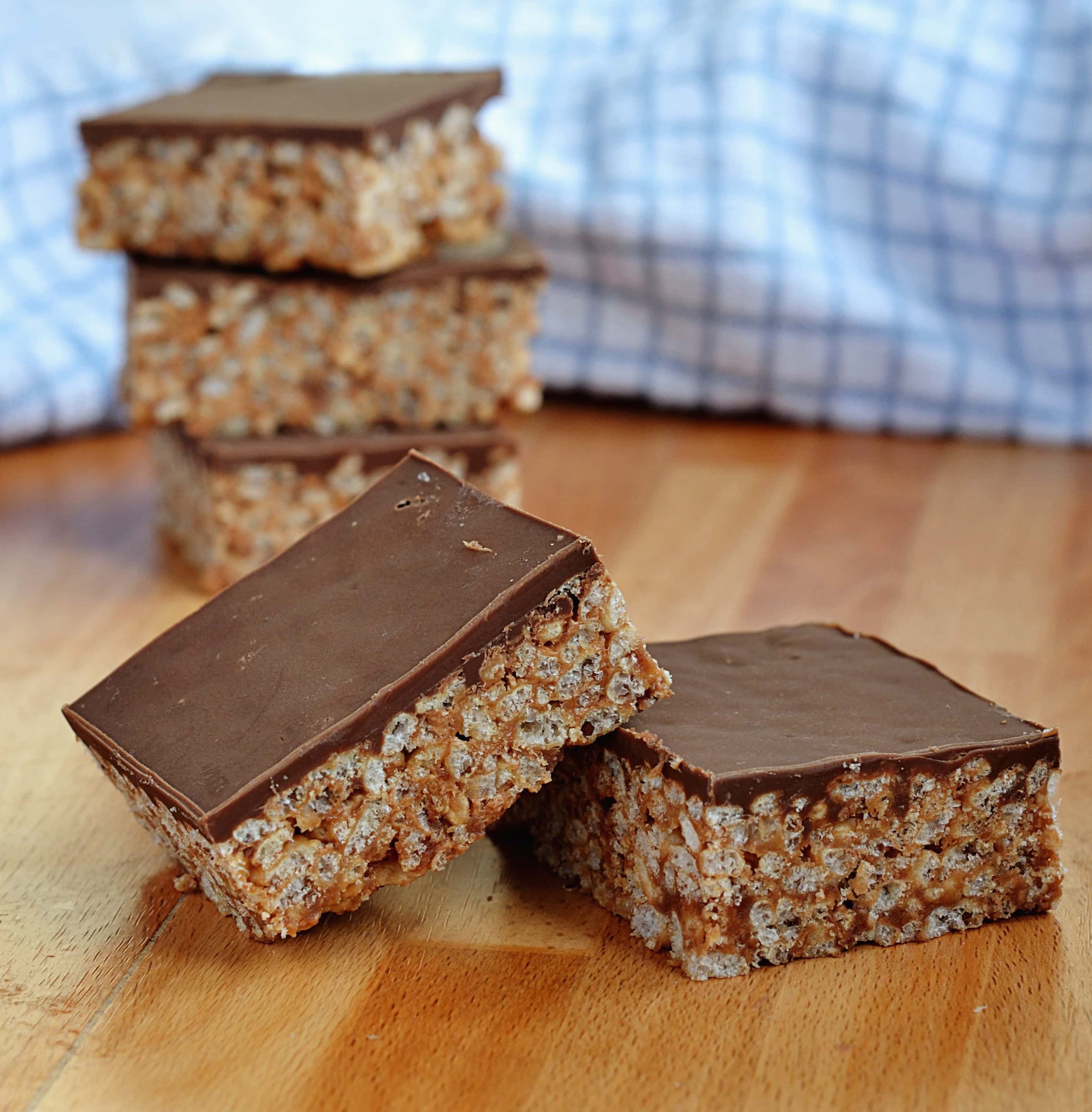 Mars Bar Slice recipe. Classic chocolate traybake made with mars bars, rice krispies and chocolate.