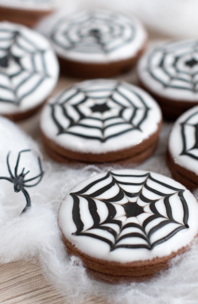 Spider  Biscuits Baking with Granny