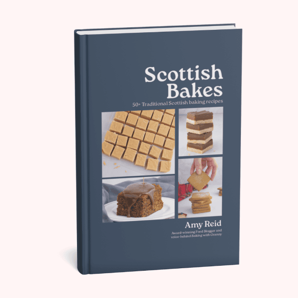 Scottish Bakes - Hardback